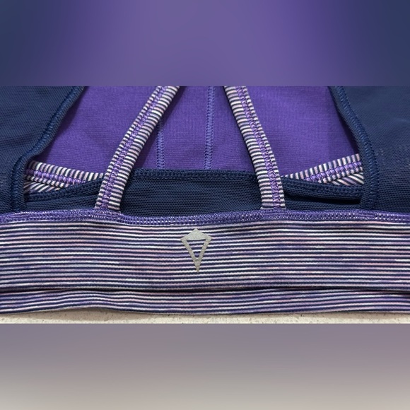 Ivivva: Girls Sports Bra - Size 10 - Picture 4 of 7